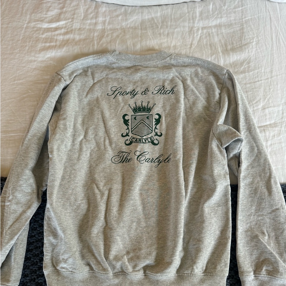 Sporty & Rich Gray Crewneck Sweater with Classic Design